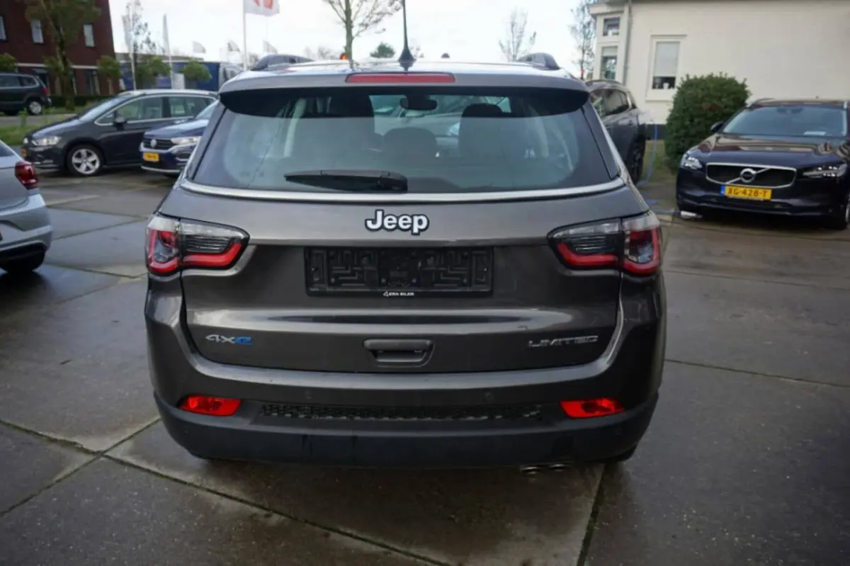 1.3T 4XE 240 pk EAWD Automaat LIMITED Business