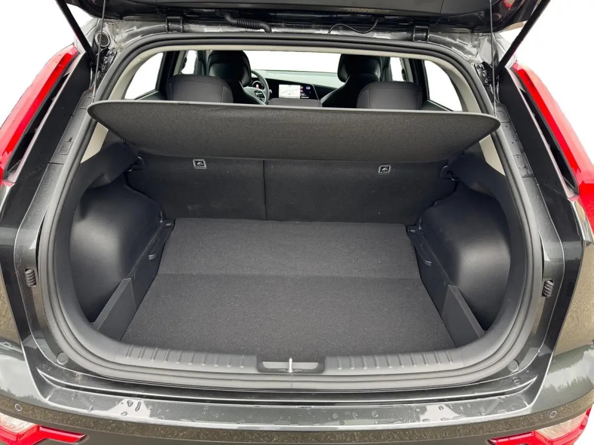 Limited Edition 64.8 kWh | Navigatie | Cruise control | Stoel + Stuur verwarming | Parkeer sensoren | Parkeer camera