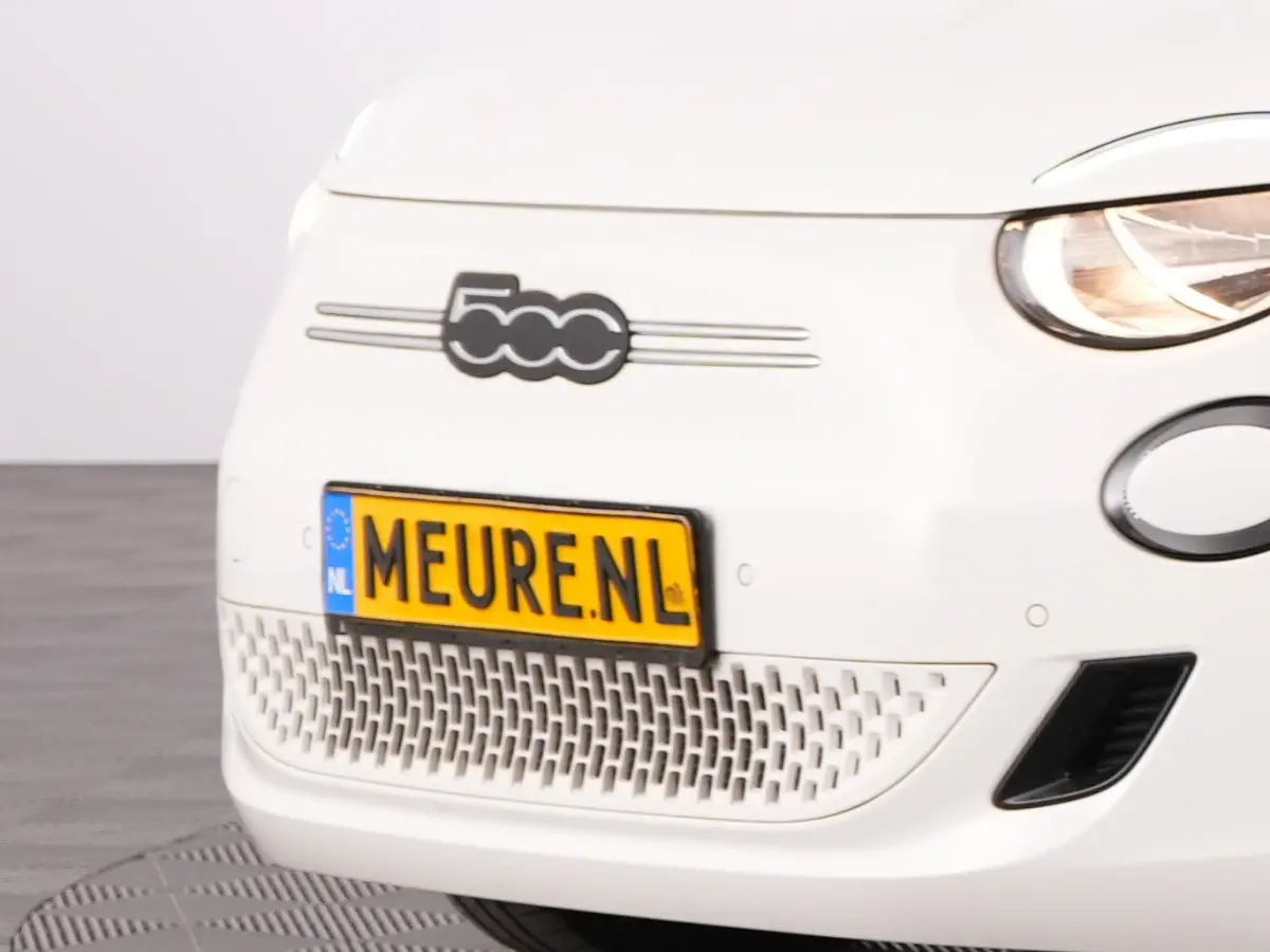 Urban Plus42 kWh | JBL Audio | Stoelverwarming | CARPLAY | PDC | CAMERA !