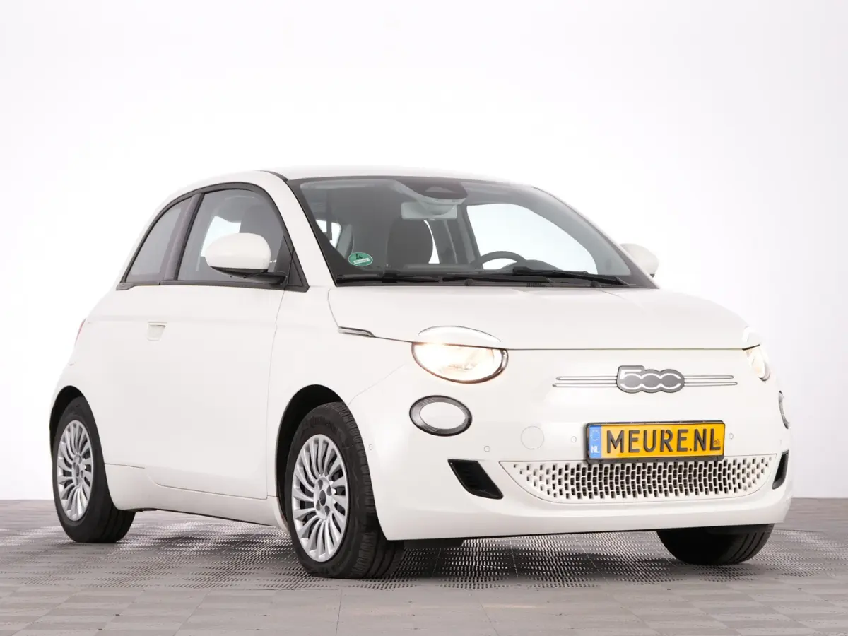 Urban Plus42 kWh | JBL Audio | Stoelverwarming | CARPLAY | PDC | CAMERA !