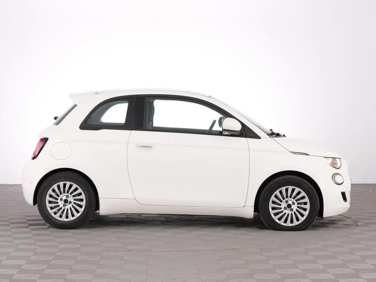 Urban Plus42 kWh | JBL Audio | Stoelverwarming | CARPLAY | PDC | CAMERA !