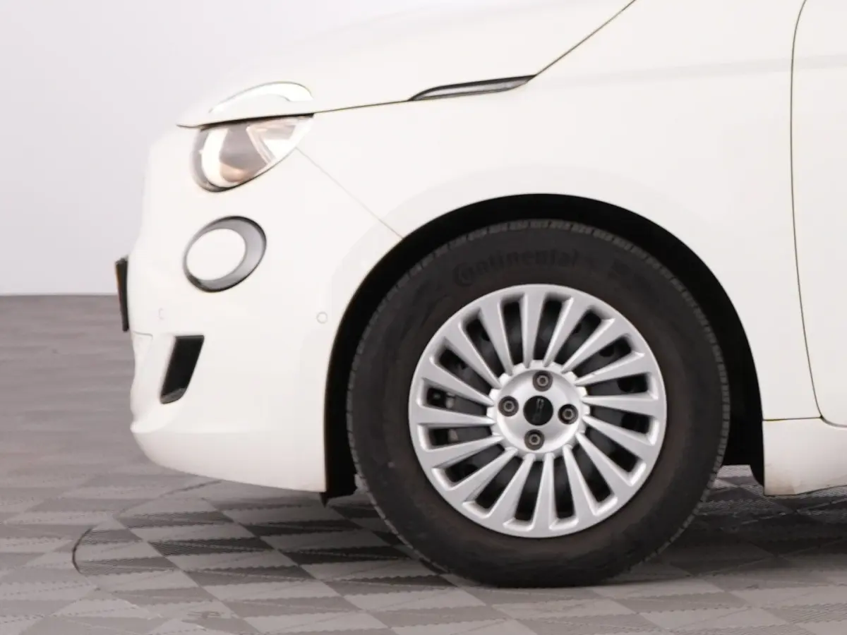 Urban Plus42 kWh | JBL Audio | Stoelverwarming | CARPLAY | PDC | CAMERA !
