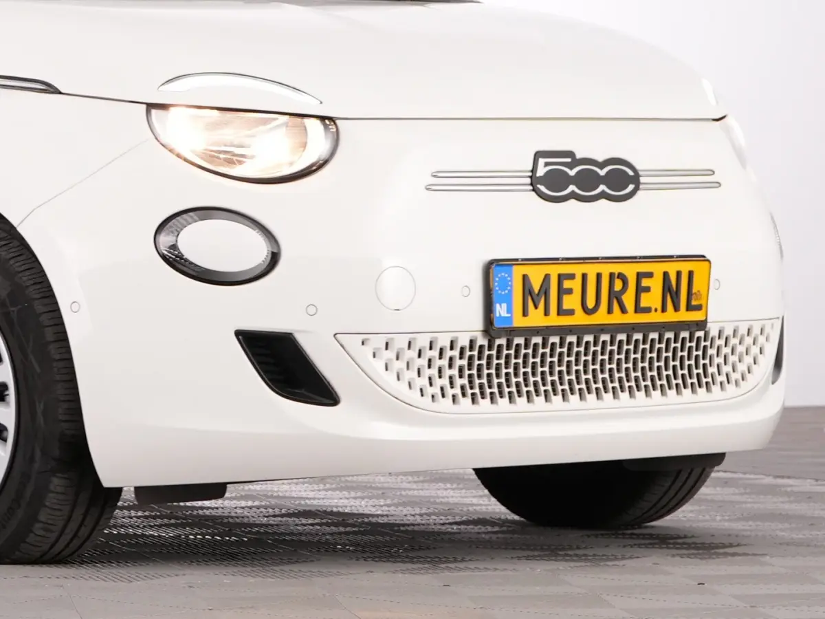 Urban Plus42 kWh | JBL Audio | Stoelverwarming | CARPLAY | PDC | CAMERA !