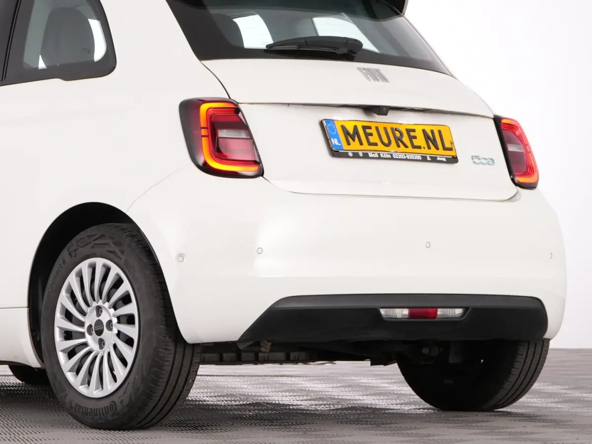 Urban Plus42 kWh | JBL Audio | Stoelverwarming | CARPLAY | PDC | CAMERA !