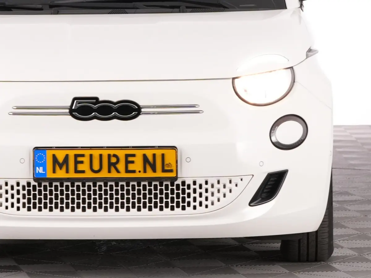 Urban Plus42 kWh | JBL Audio | Stoelverwarming | CARPLAY | PDC | CAMERA !