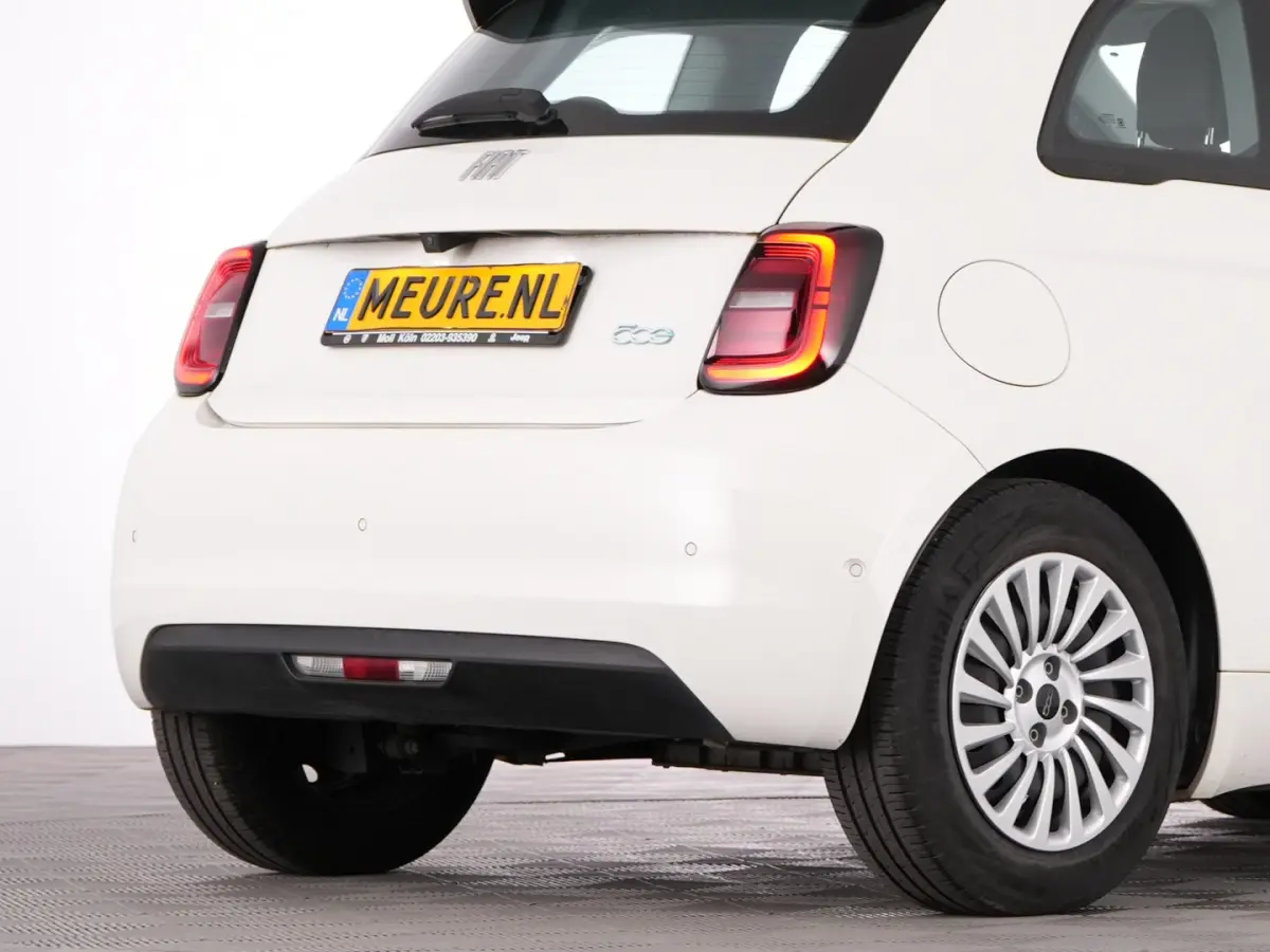Urban Plus42 kWh | JBL Audio | Stoelverwarming | CARPLAY | PDC | CAMERA !