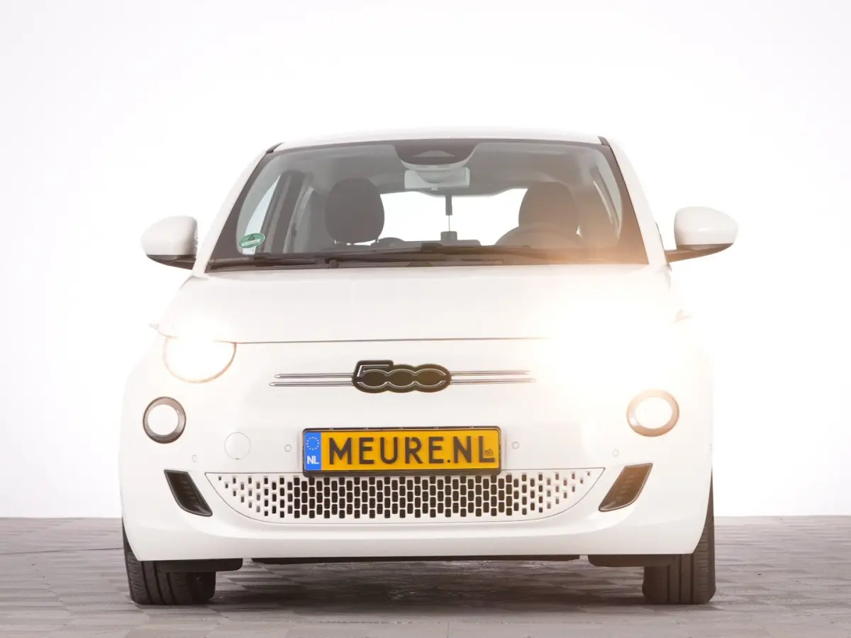 Urban Plus42 kWh | JBL Audio | Stoelverwarming | CARPLAY | PDC | CAMERA !