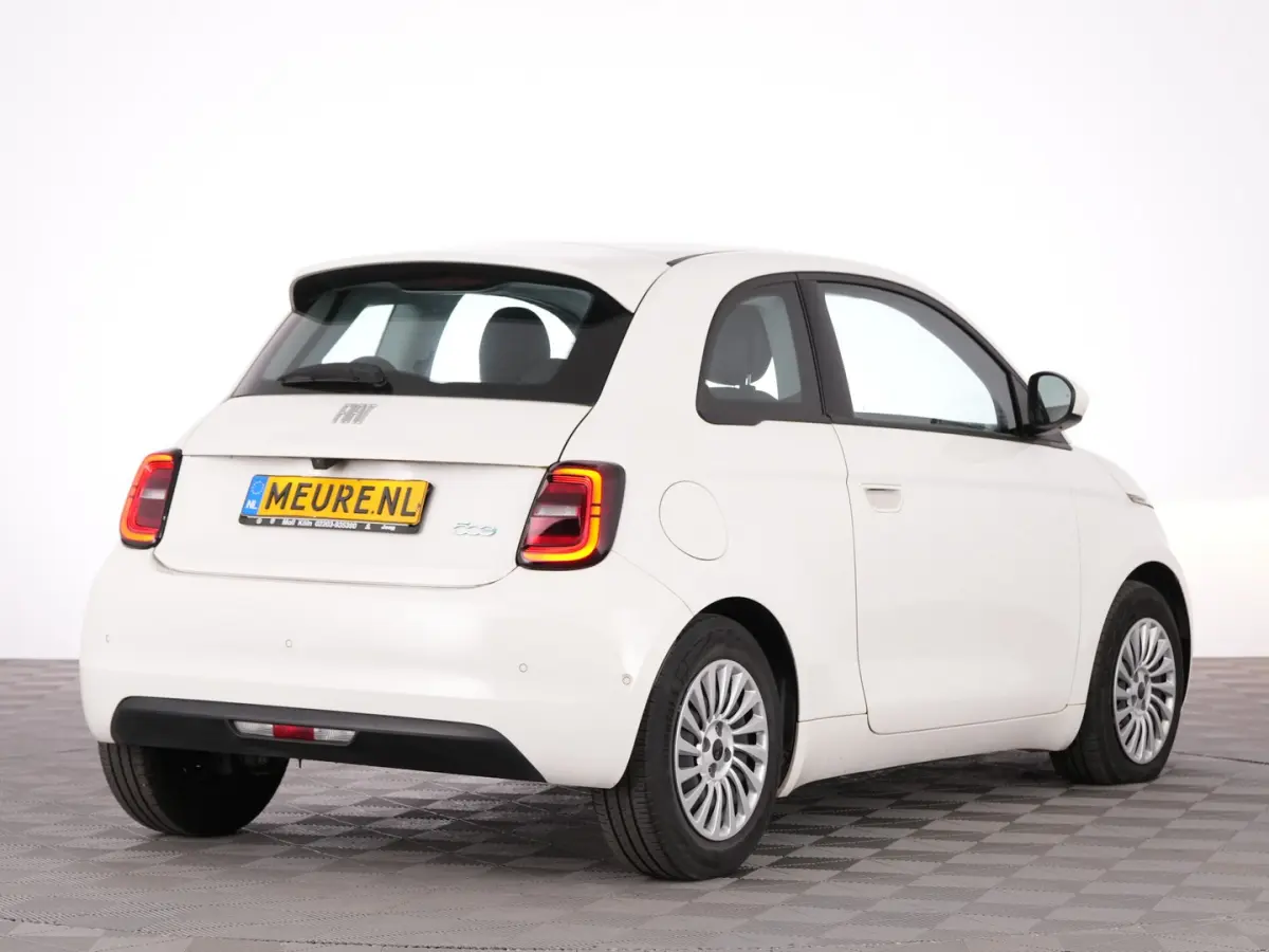 Urban Plus42 kWh | JBL Audio | Stoelverwarming | CARPLAY | PDC | CAMERA !
