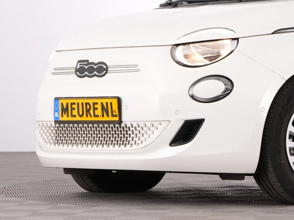 Urban Plus42 kWh | JBL Audio | Stoelverwarming | CARPLAY | PDC | CAMERA !