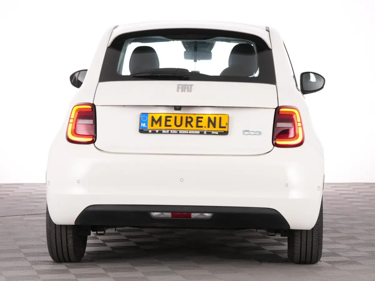 Urban Plus42 kWh | JBL Audio | Stoelverwarming | CARPLAY | PDC | CAMERA !