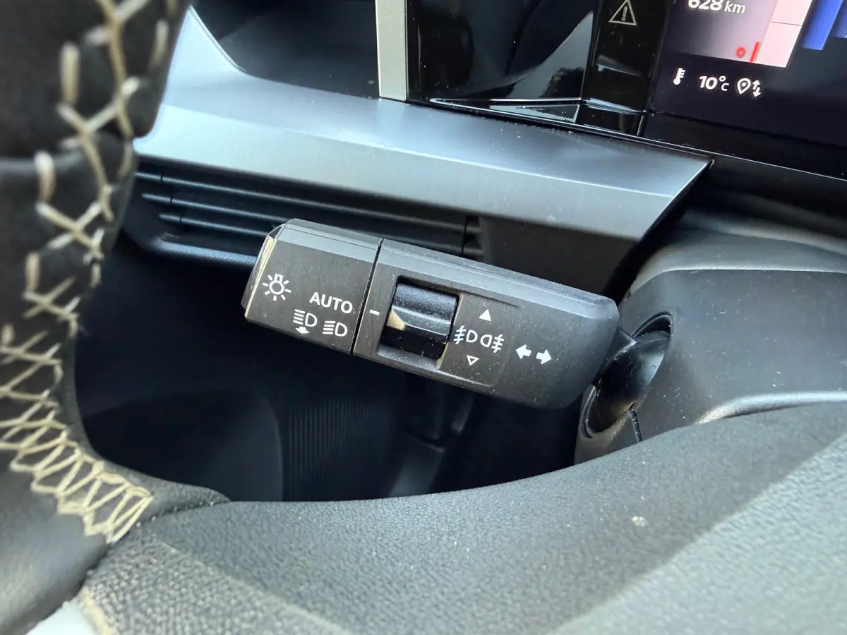 1.2 GS hybride 145pk | CAMERA ACHTER| APPLE CARPLAY/ANDROID AUTO| PARKEERSENSOREN V&A| NAVIGATIE| STOELVERWARMING