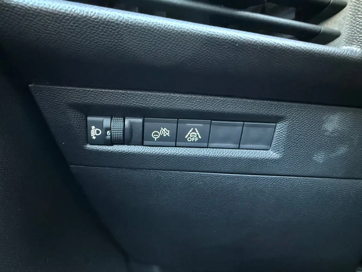 1.2 GS hybride 145pk | CAMERA ACHTER| APPLE CARPLAY/ANDROID AUTO| PARKEERSENSOREN V&A| NAVIGATIE| STOELVERWARMING