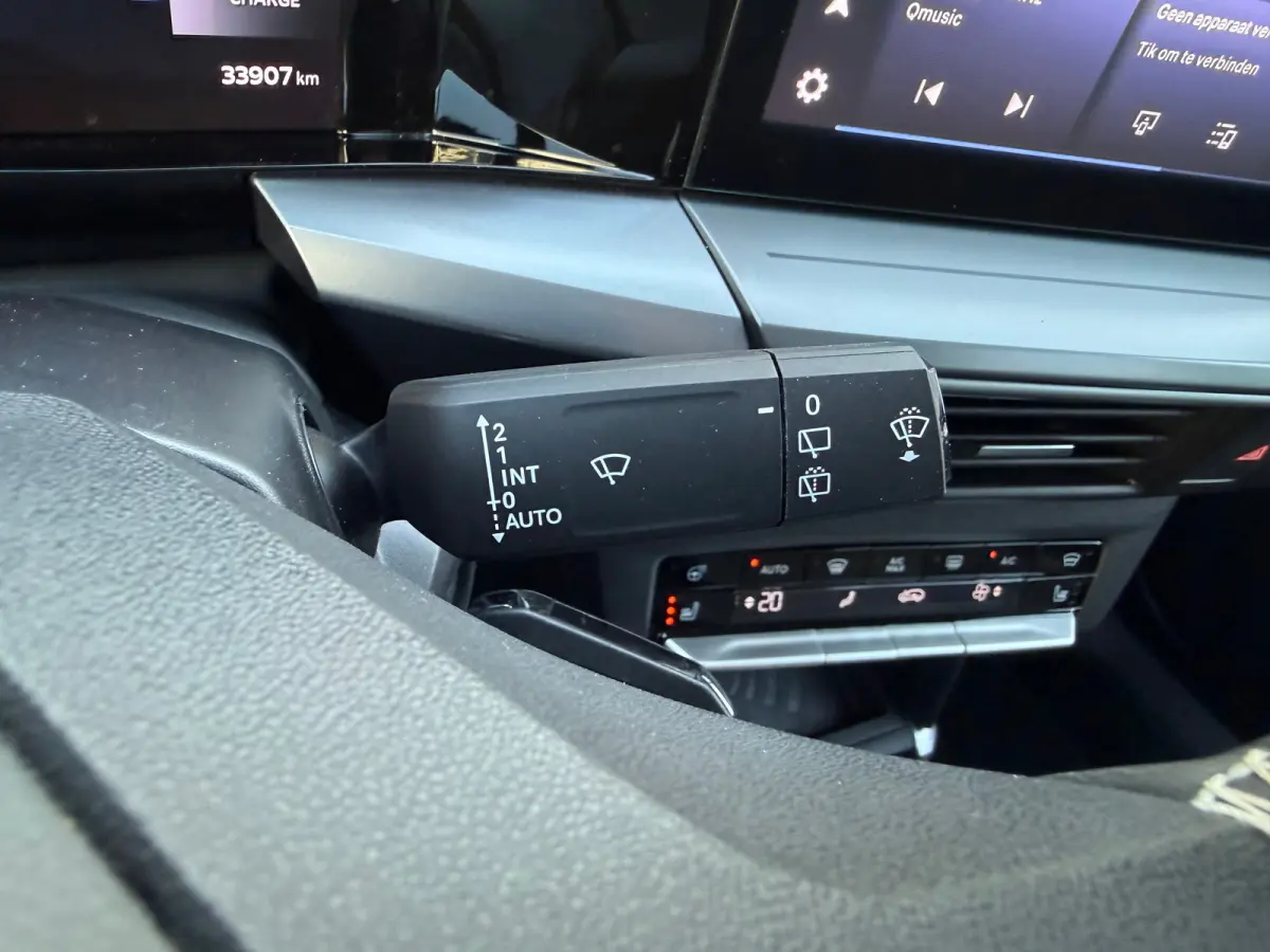 1.2 GS hybride 145pk | CAMERA ACHTER| APPLE CARPLAY/ANDROID AUTO| PARKEERSENSOREN V&A| NAVIGATIE| STOELVERWARMING