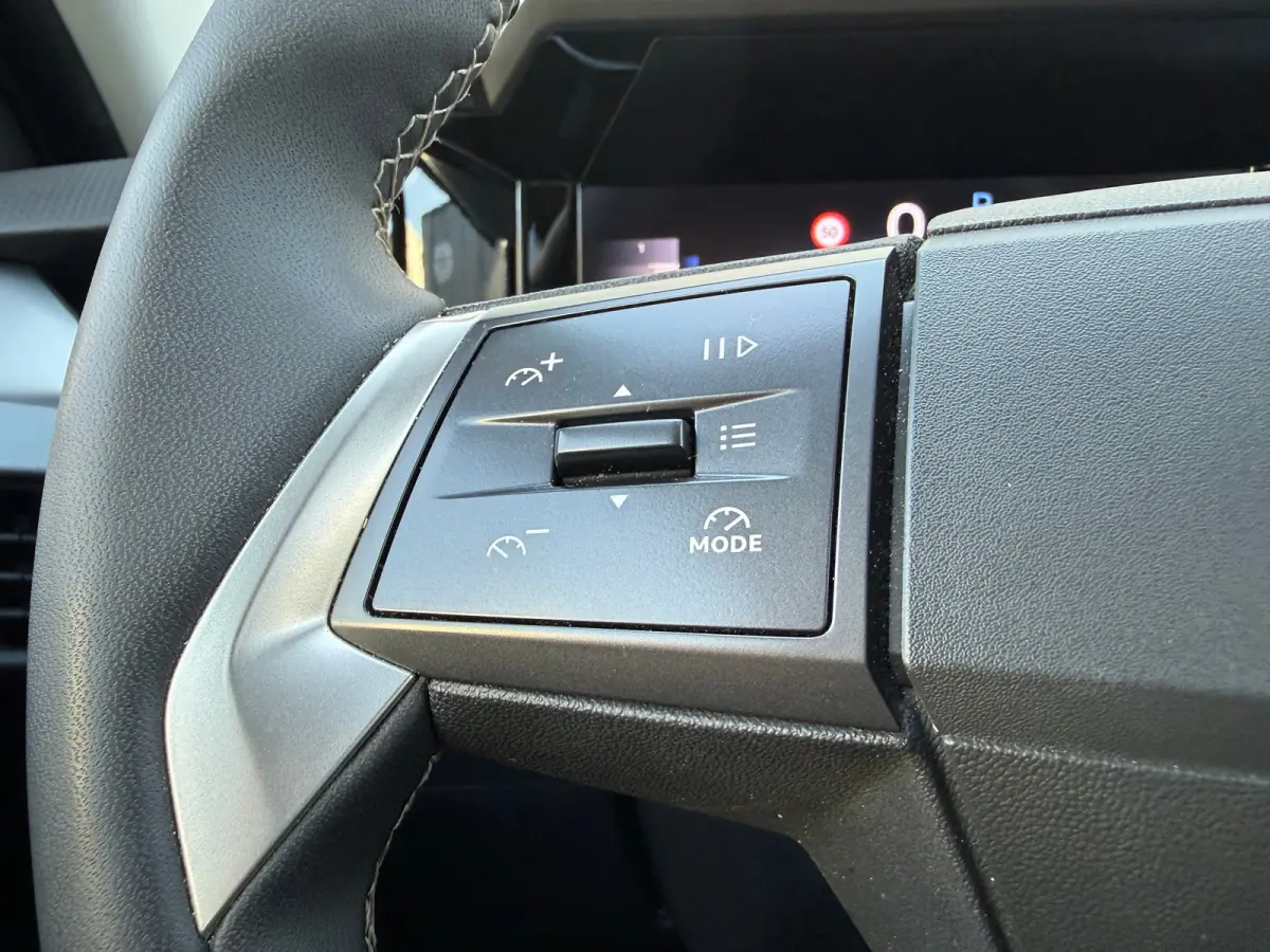1.2 GS hybride 145pk | CAMERA ACHTER| APPLE CARPLAY/ANDROID AUTO| PARKEERSENSOREN V&A| NAVIGATIE| STOELVERWARMING