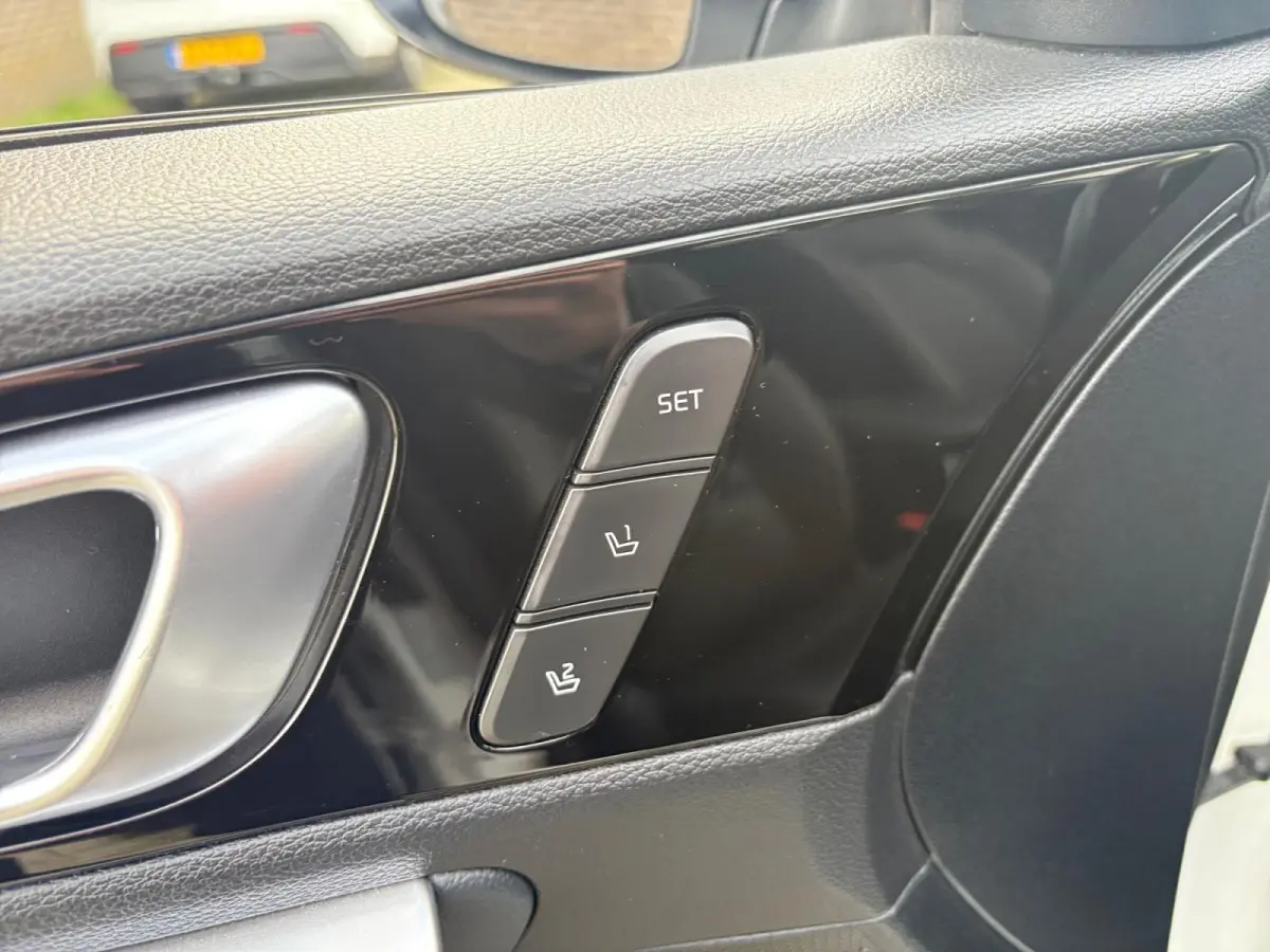1.6 GDi PHEV DynamicPlusLine | Panoramadak | Camera | Stoel/Stuurverwarming | Apple Carplay/Android Auto | Adaptieve Cruise Control | Lichtmetalen Velgen |