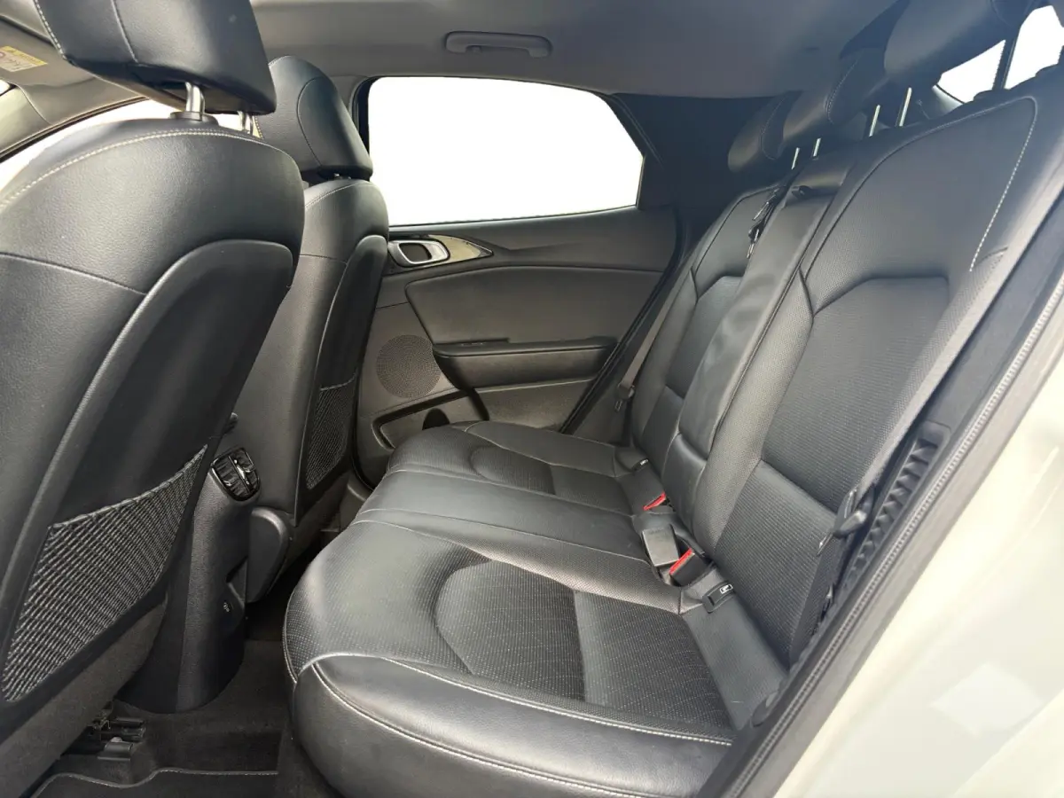 1.6 GDi PHEV DynamicPlusLine | Panoramadak | Camera | Stoel/Stuurverwarming | Apple Carplay/Android Auto | Adaptieve Cruise Control | Lichtmetalen Velgen |