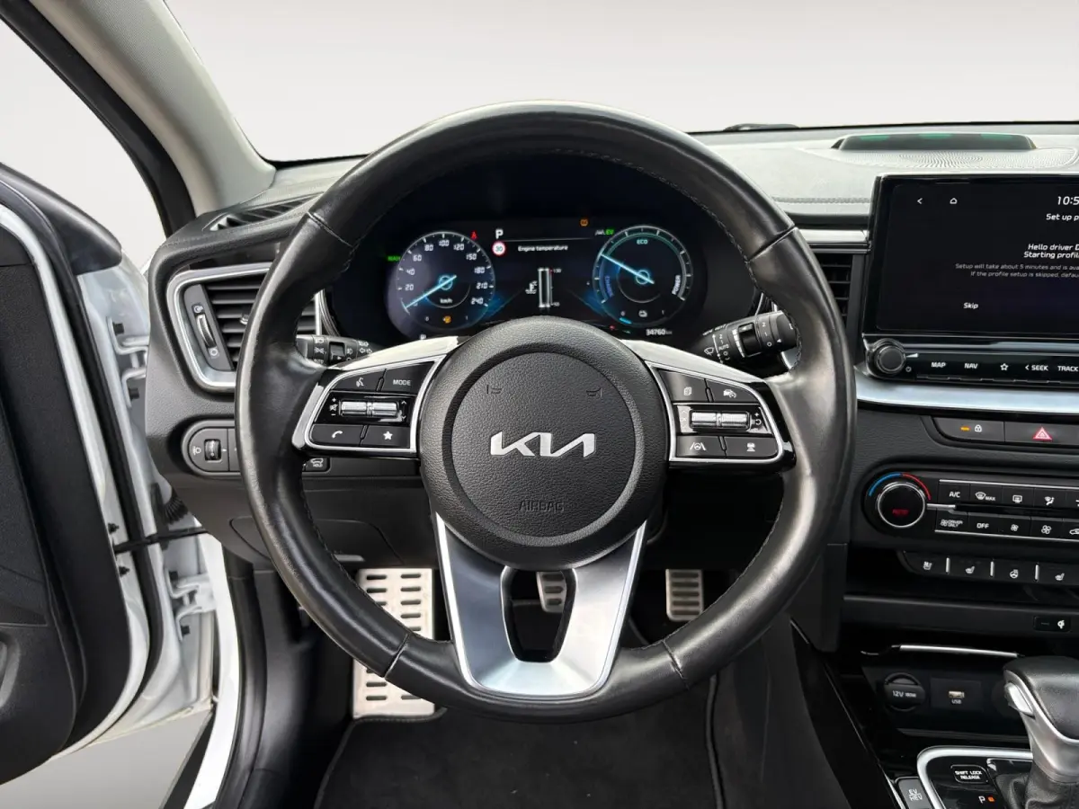 1.6 GDi PHEV DynamicPlusLine | Panoramadak | Camera | Stoel/Stuurverwarming | Apple Carplay/Android Auto | Adaptieve Cruise Control | Lichtmetalen Velgen |