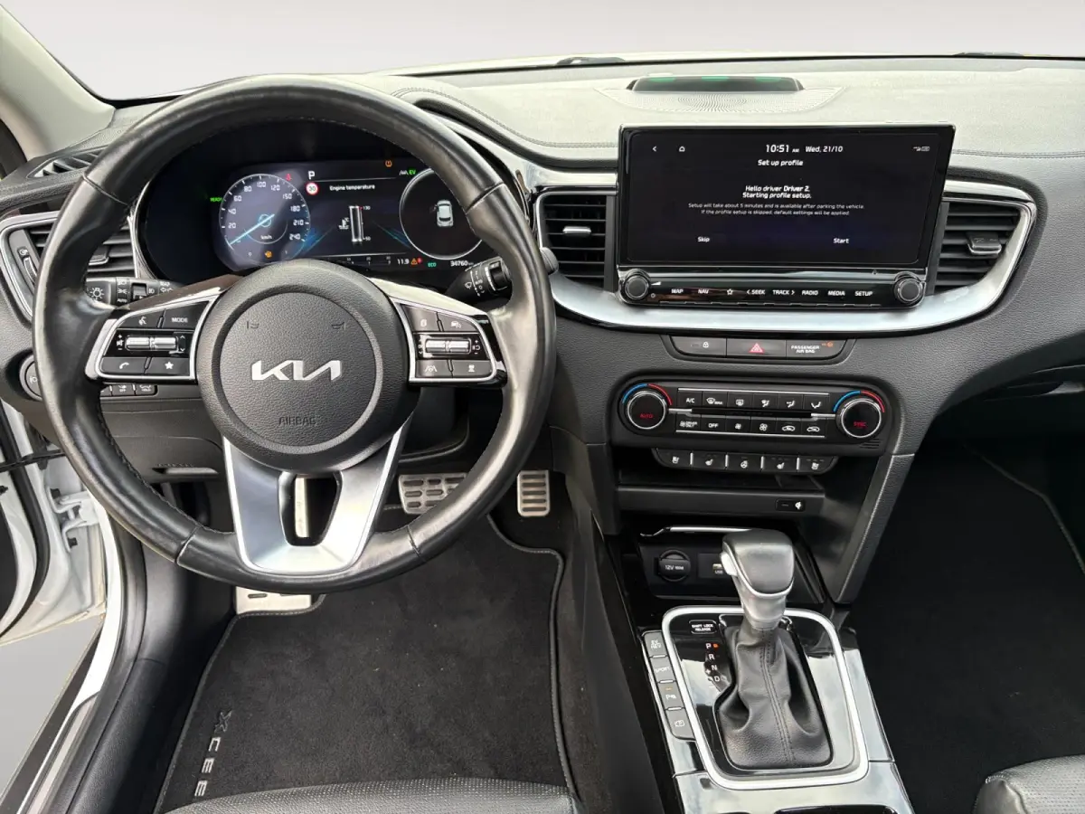1.6 GDi PHEV DynamicPlusLine | Panoramadak | Camera | Stoel/Stuurverwarming | Apple Carplay/Android Auto | Adaptieve Cruise Control | Lichtmetalen Velgen |