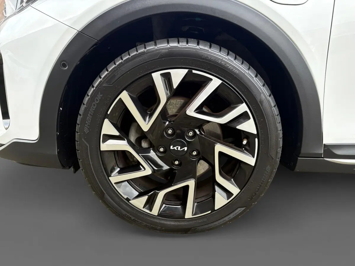 1.6 GDi PHEV DynamicPlusLine | Panoramadak | Camera | Stoel/Stuurverwarming | Apple Carplay/Android Auto | Adaptieve Cruise Control | Lichtmetalen Velgen |