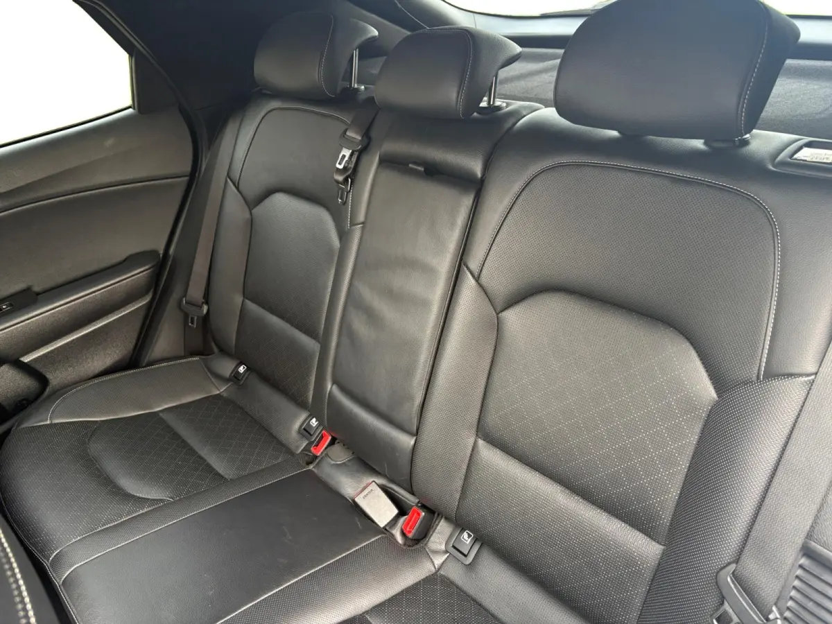 1.6 GDi PHEV DynamicPlusLine | Panoramadak | Camera | Stoel/Stuurverwarming | Apple Carplay/Android Auto | Adaptieve Cruise Control | Lichtmetalen Velgen |