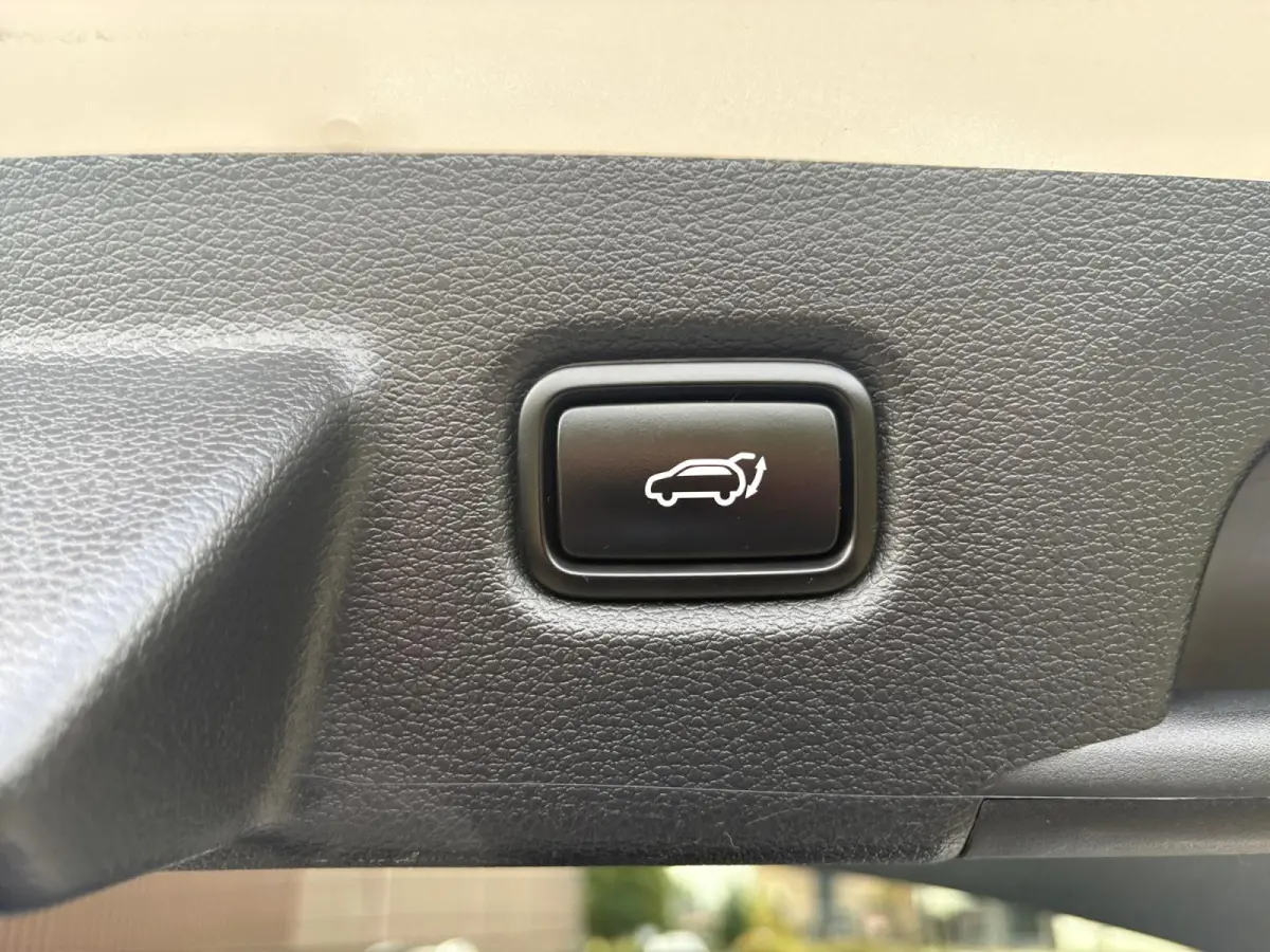 1.6 GDi PHEV DynamicPlusLine | Panoramadak | Camera | Stoel/Stuurverwarming | Apple Carplay/Android Auto | Adaptieve Cruise Control | Lichtmetalen Velgen |