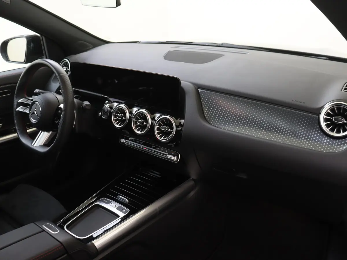250 e Business Solution AMG /Panoramadak /Night-pakket /8.142 KM!