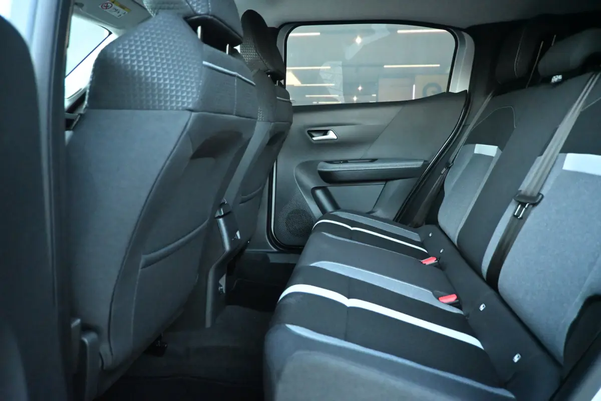 1.2 Turbo Hybrid GS 110pk Tot 8 Jaar Garantie! | Stuur/Stoelverwarming | Achteruitrijcamera | Navigatie | Dodehoek-Detectie | Climate Control | !!