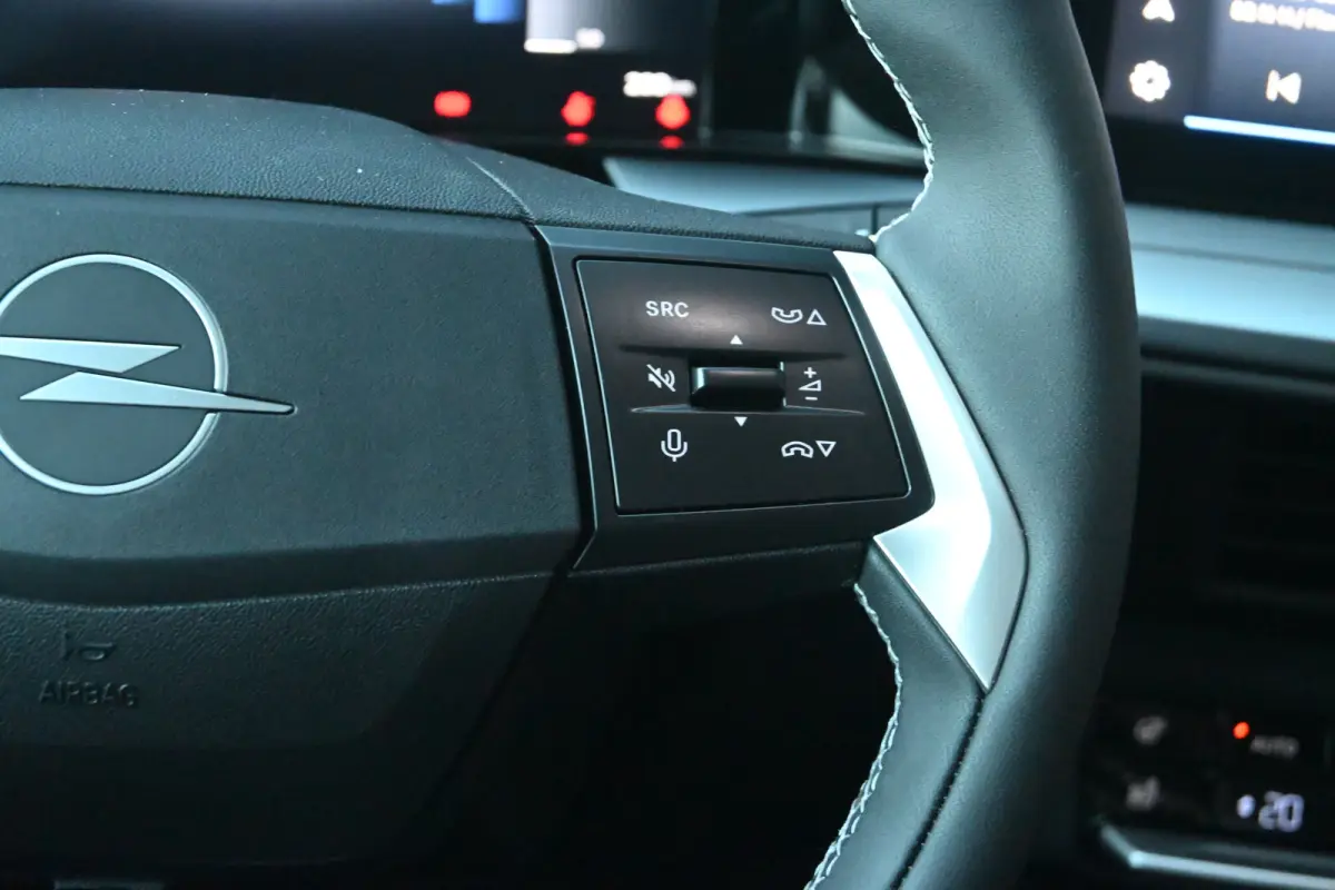 1.2 Turbo Hybrid GS 110pk Tot 8 Jaar Garantie! | Stuur/Stoelverwarming | Achteruitrijcamera | Navigatie | Dodehoek-Detectie | Climate Control | !!