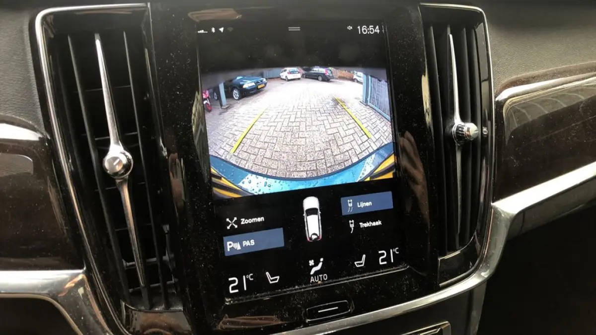 2.0 T4 Inscription Trekhaak | Carplay | Bowers & Wilkins | Standkachel | LED | Camera | Stoel/Stuurverw. | 18" LMV | PDC