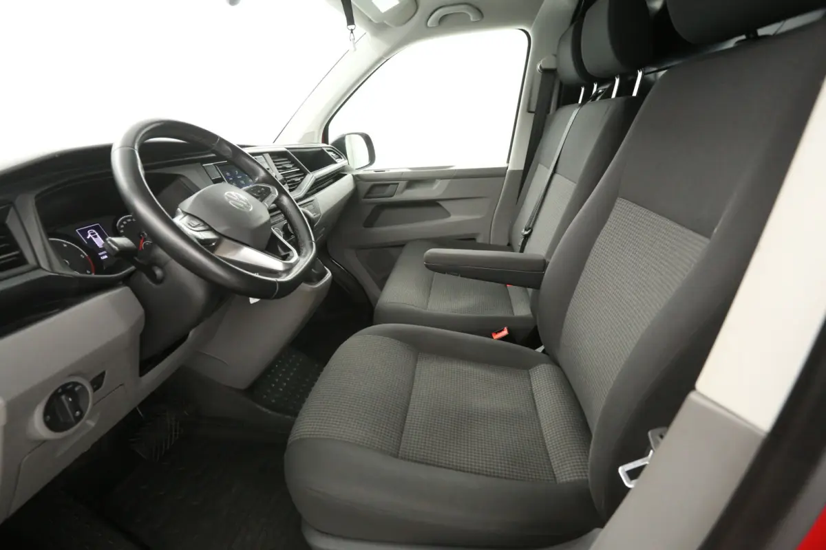 2.0 TDI 150PK L1H1 | Automaat | Airco | Camera | Cruise | 3 Zits | 2xSchuifdeur | Carplay