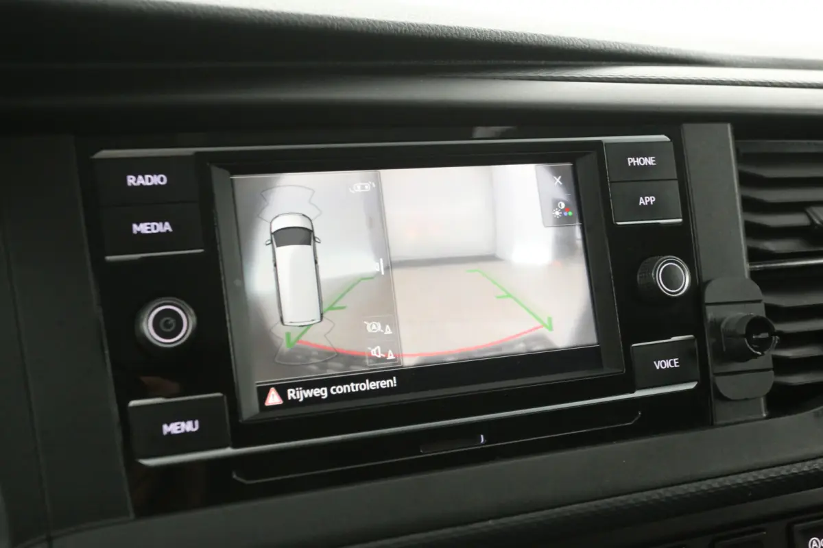 2.0 TDI 150PK L1H1 | Automaat | Airco | Camera | Cruise | 3 Zits | 2xSchuifdeur | Carplay