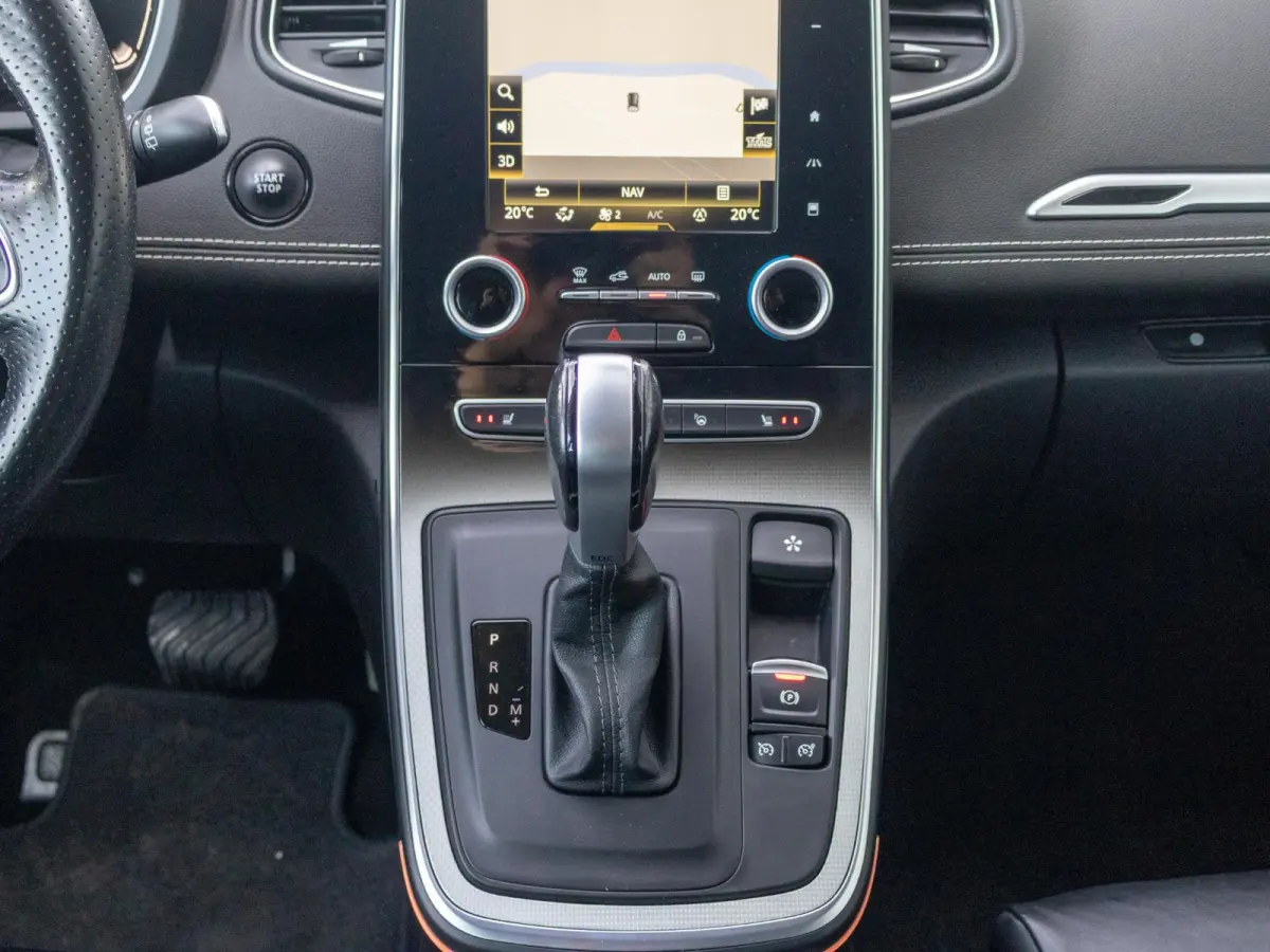 1.3 TCe Initiale Paris HUD Leder 20" Winterset