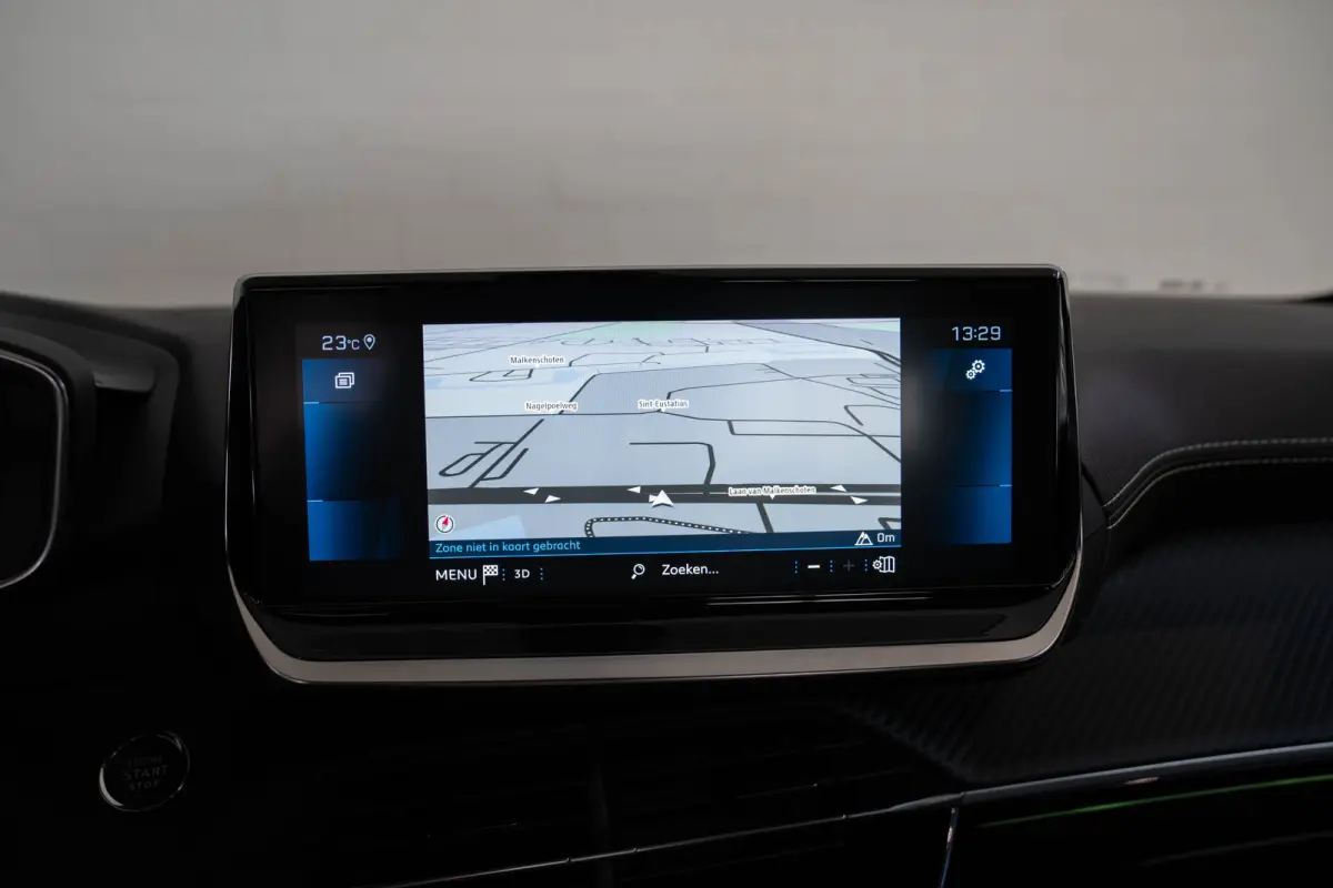 1.2 PureTech GT | Panoramdak | Camera | Navigatie | Parkeersensoren | Dodehoek detectie | Apple Carplay & Android Auto |