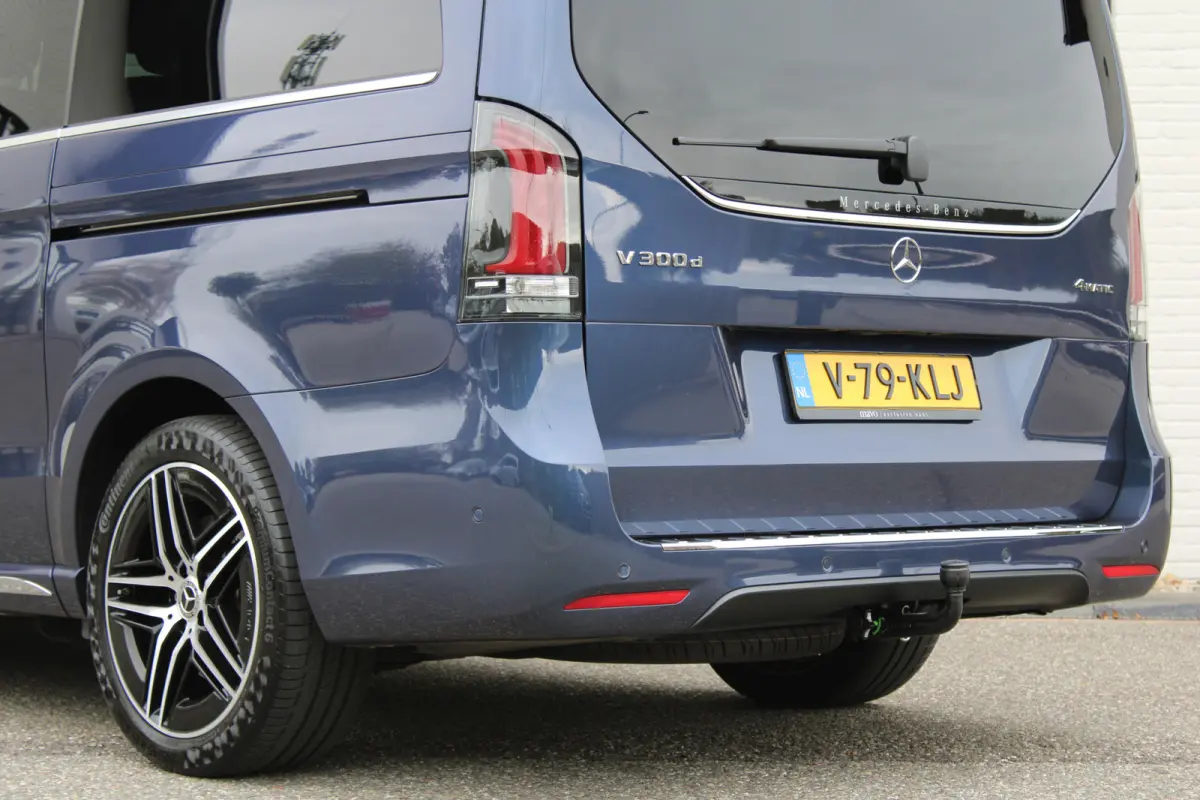 300d / Exclusive / AMG / DC / 4-Matic / Luchtvering / Elec Stoelen / Burmester / Vol Opties / NIEUWSTAAT.