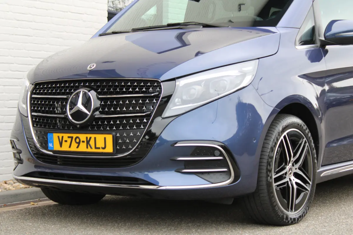 300d / Exclusive / AMG / DC / 4-Matic / Luchtvering / Elec Stoelen / Burmester / Vol Opties / NIEUWSTAAT.
