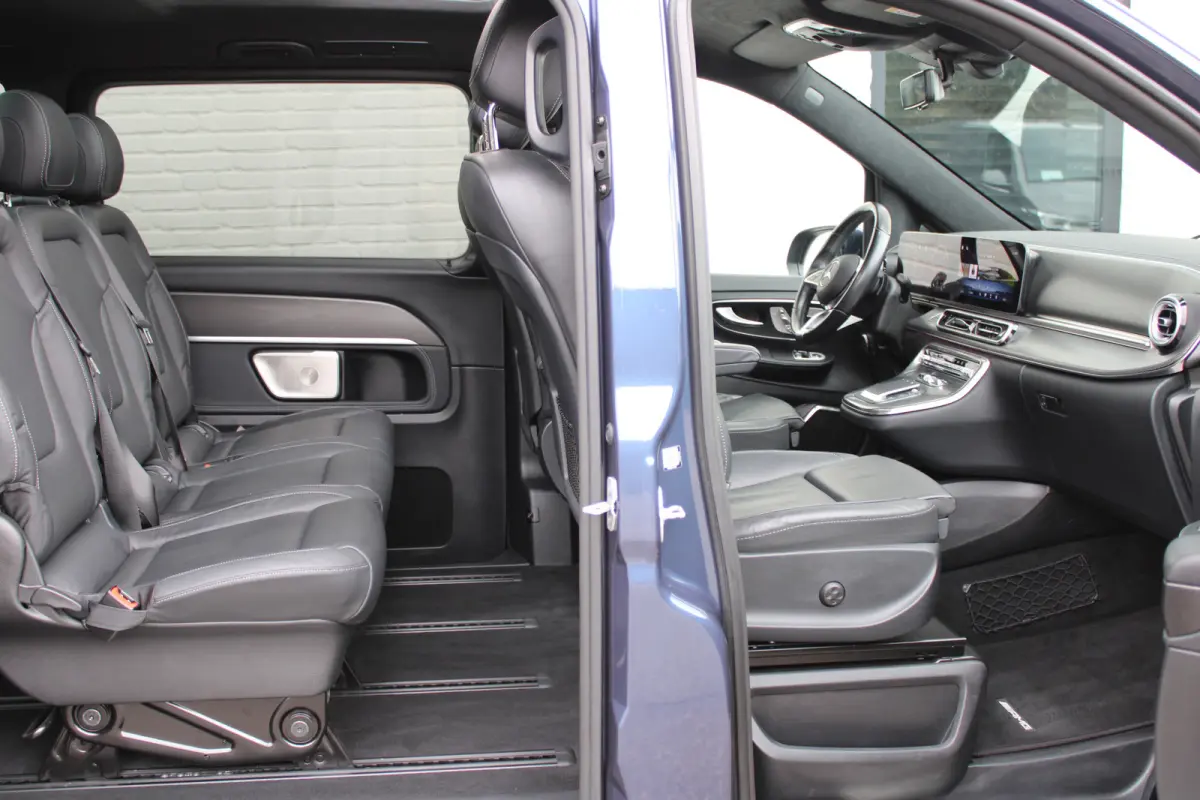 300d / Exclusive / AMG / DC / 4-Matic / Luchtvering / Elec Stoelen / Burmester / Vol Opties / NIEUWSTAAT.