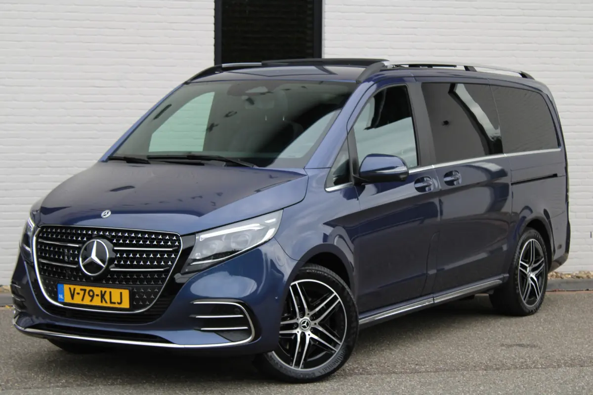 300d / Exclusive / AMG / DC / 4-Matic / Luchtvering / Elec Stoelen / Burmester / Vol Opties / NIEUWSTAAT.