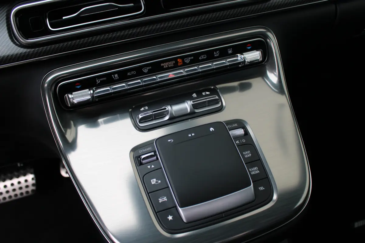300d / Exclusive / AMG / DC / 4-Matic / Luchtvering / Elec Stoelen / Burmester / Vol Opties / NIEUWSTAAT.