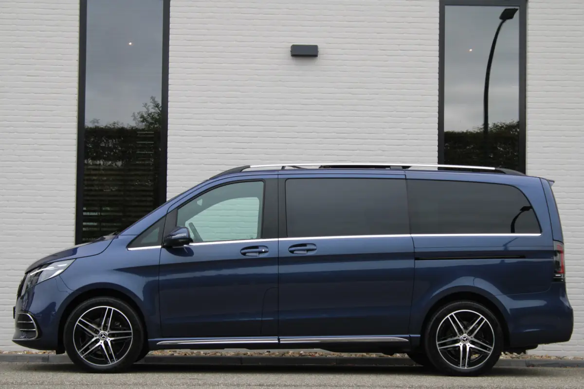300d / Exclusive / AMG / DC / 4-Matic / Luchtvering / Elec Stoelen / Burmester / Vol Opties / NIEUWSTAAT.