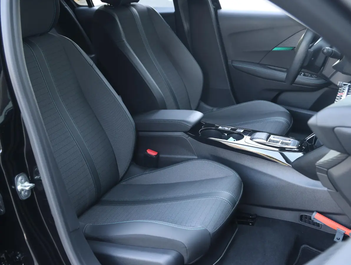 EV Allure Pack 50 kWh | ACCU 93% | Achteruitrijcamera | Apple Carplay/Anroid Auto | Lane Assist | Cruise Control