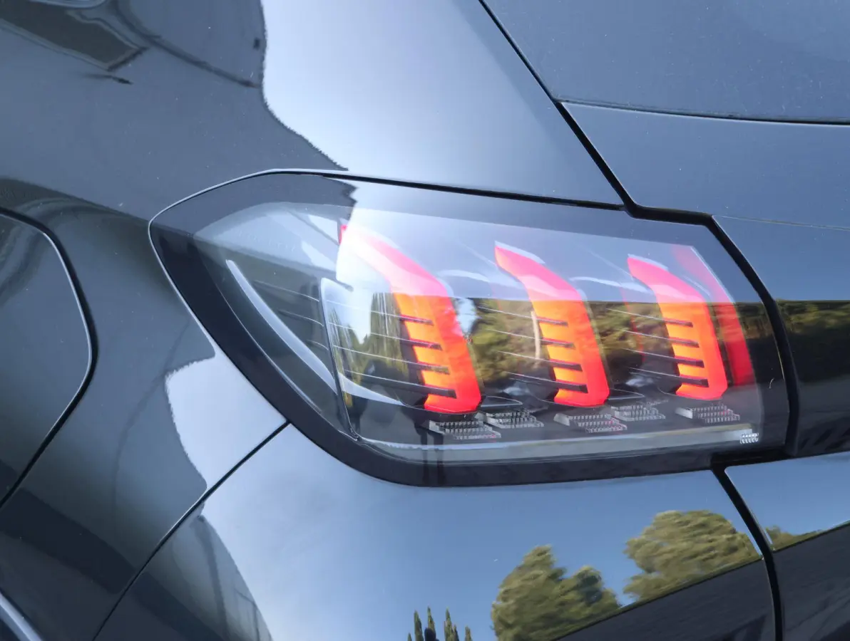 EV Allure Pack 50 kWh | ACCU 93% | Achteruitrijcamera | Apple Carplay/Anroid Auto | Lane Assist | Cruise Control