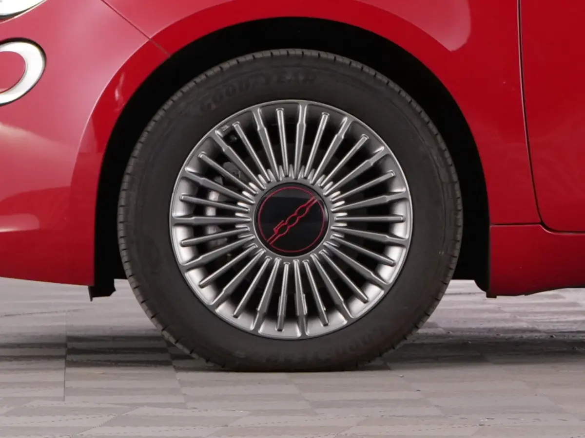 Red 42 kWh | Full LED | CARPLAY | CAMERA | VELGEN | Stoelverwarming | SOH: 94,9% | !