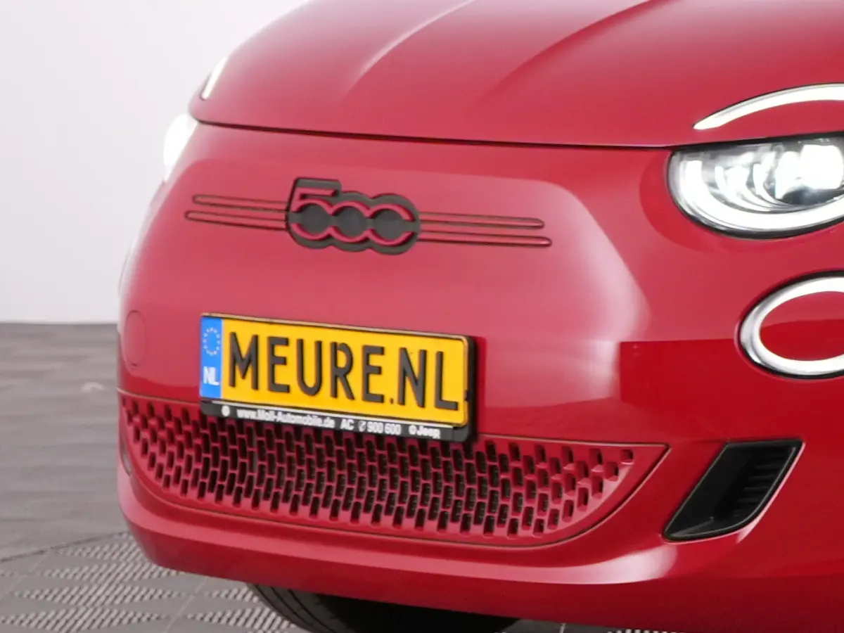 Red 42 kWh | Full LED | CARPLAY | CAMERA | VELGEN | Stoelverwarming | SOH: 94,9% | !