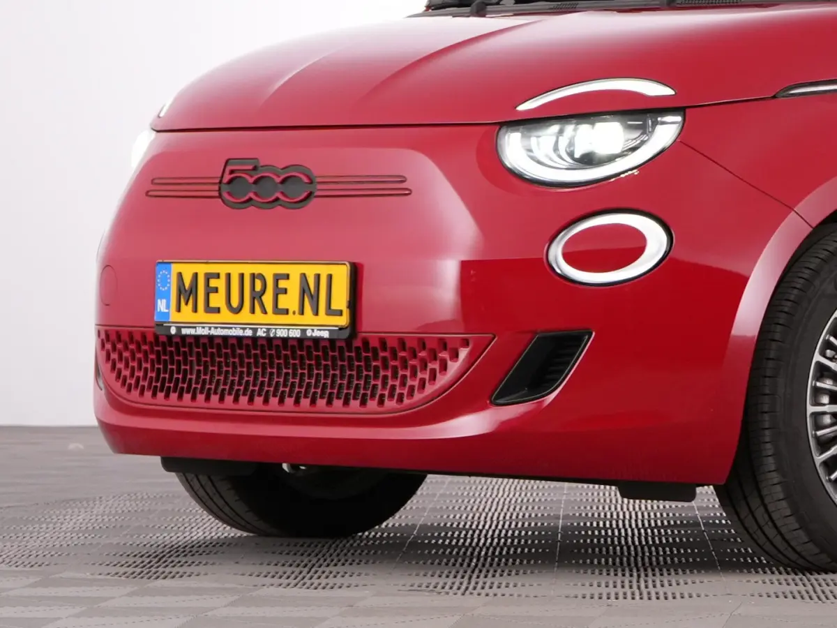 Red 42 kWh | Full LED | CARPLAY | CAMERA | VELGEN | Stoelverwarming | SOH: 94,9% | !