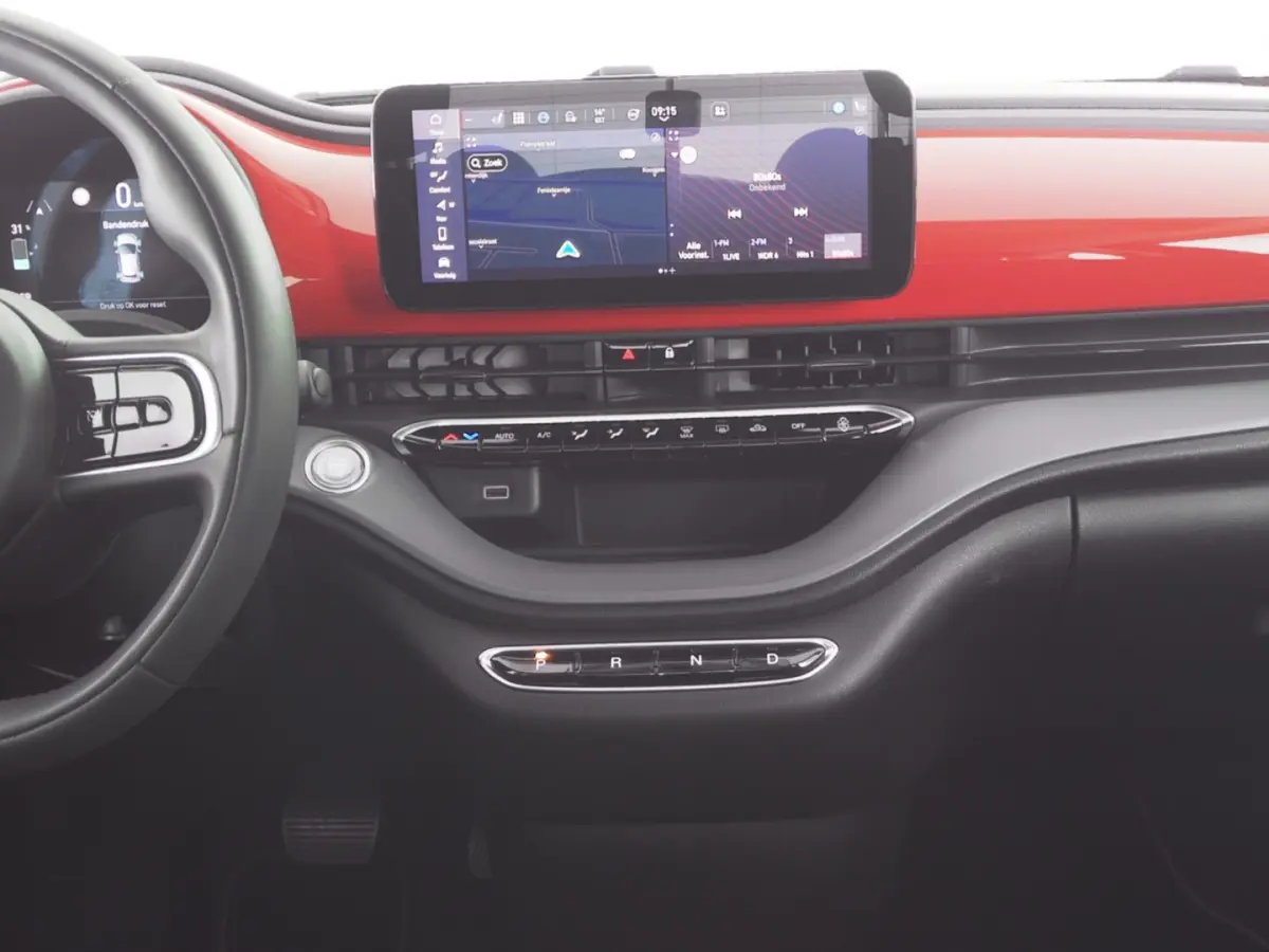 Red 42 kWh | Full LED | CARPLAY | CAMERA | VELGEN | Stoelverwarming | SOH: 94,9% | !