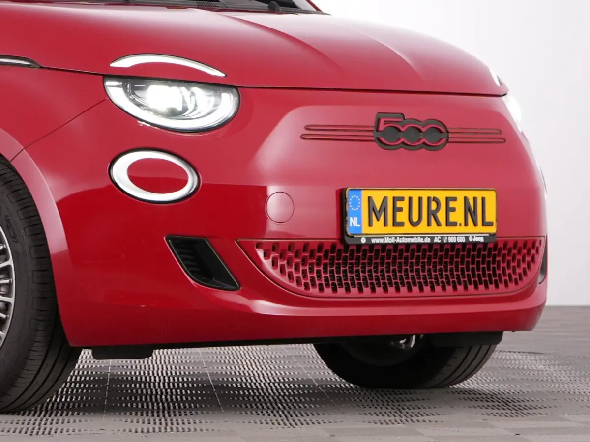 Red 42 kWh | Full LED | CARPLAY | CAMERA | VELGEN | Stoelverwarming | SOH: 94,9% | !