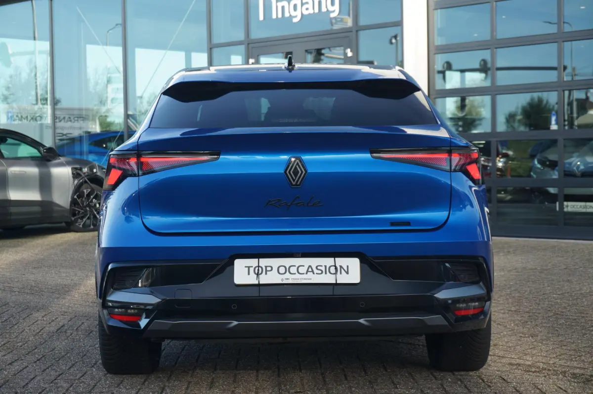 E-Tech 4x4 Plug-in hybrid 300 Esprit Alpine