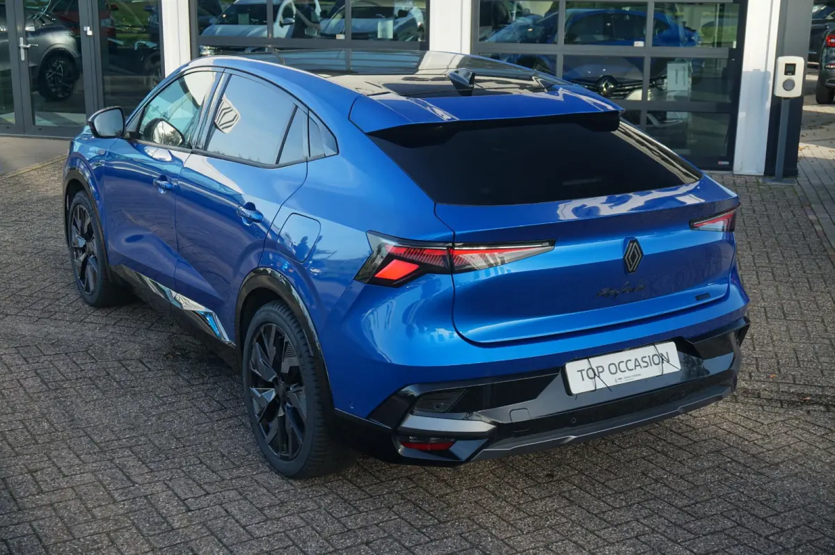 E-Tech 4x4 Plug-in hybrid 300 Esprit Alpine