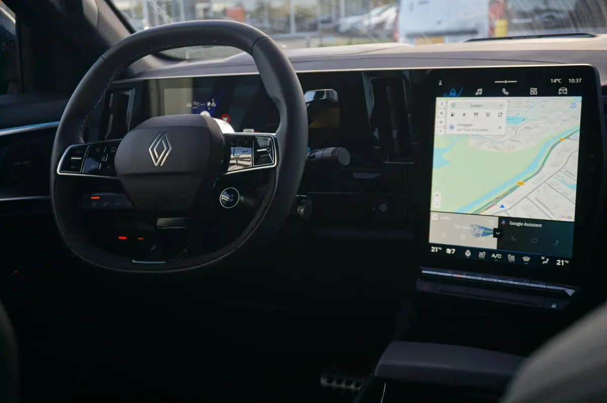 E-Tech 4x4 Plug-in hybrid 300 Esprit Alpine
