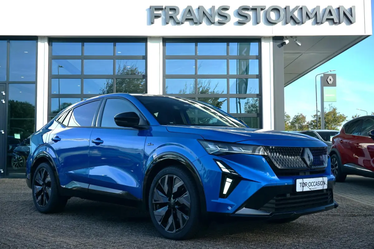 E-Tech 4x4 Plug-in hybrid 300 Esprit Alpine